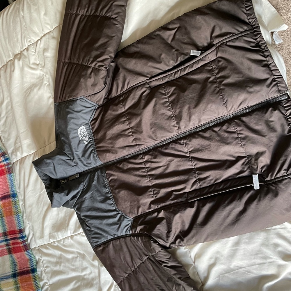 Used north face down jacket. Very good condition